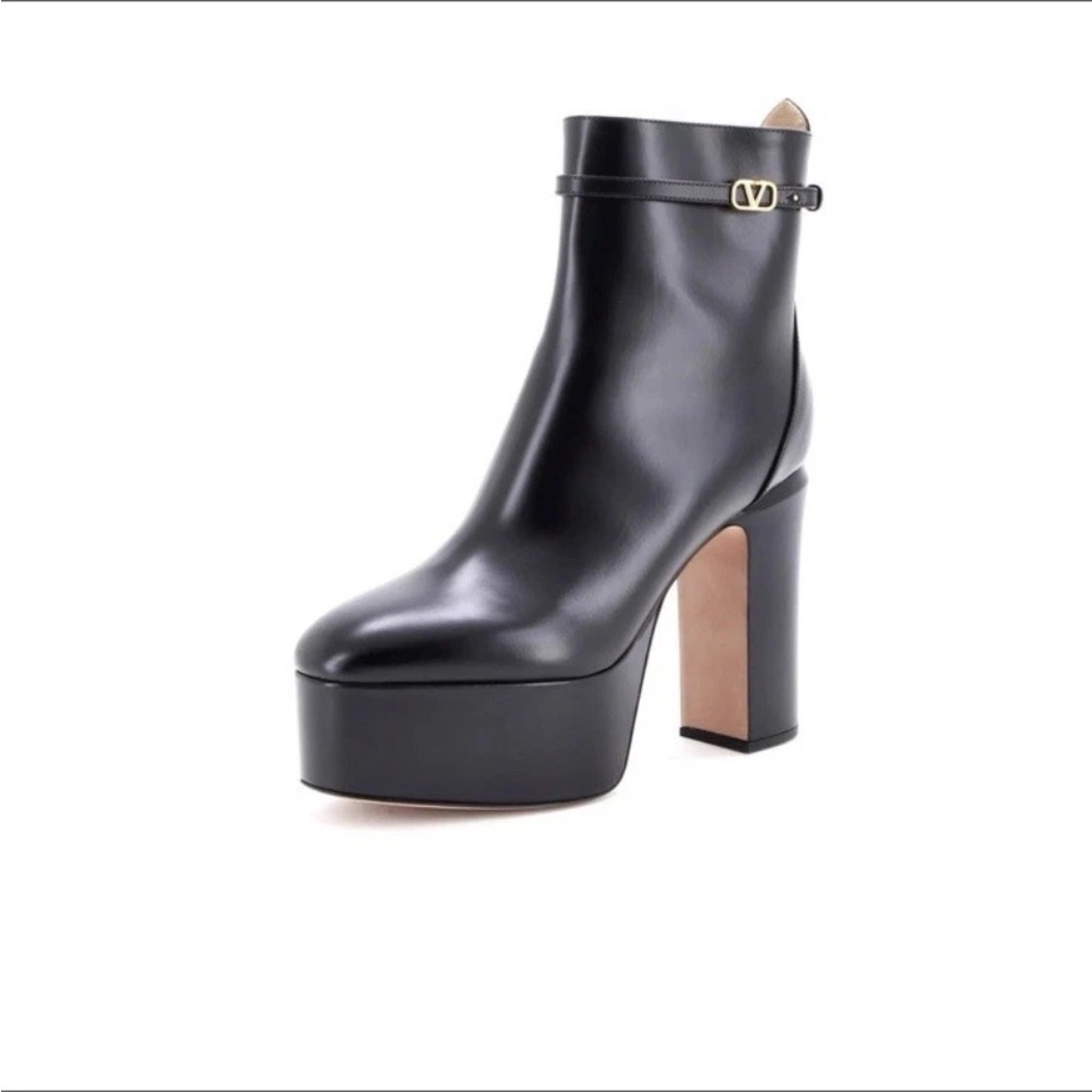 Valentino Garavani Black platform "Tan-Go" Boots with Gold Accent, New, sz 38.5 - Picture 2 of 5